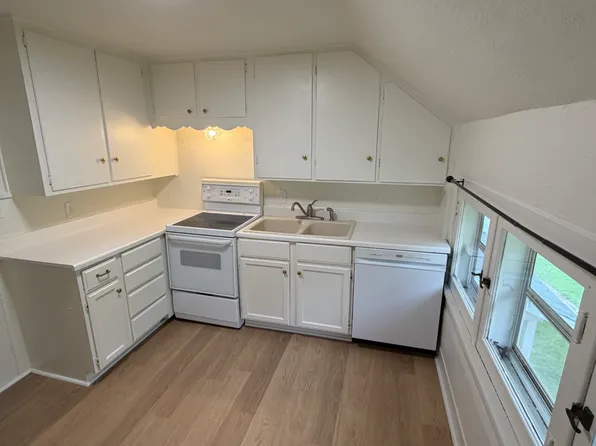 315 N Maple St, Flushing, MI 48433