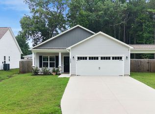 230 Crystal Ct, Hampstead, NC 28443