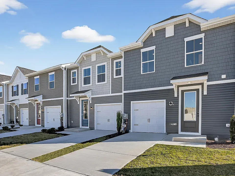 236 Clement Loop #3