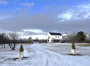 100 Ricard Ln, Altamont, NY 12009