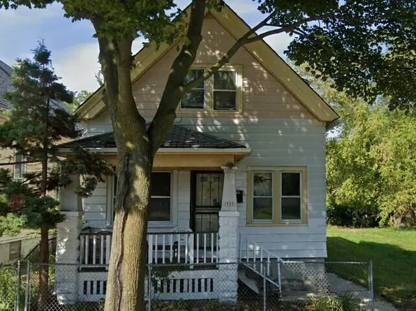 1020 West Hadley STREET, Milwaukee, WI 53206