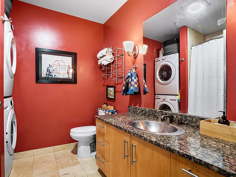 1313 Washington St #215 — Photo 15