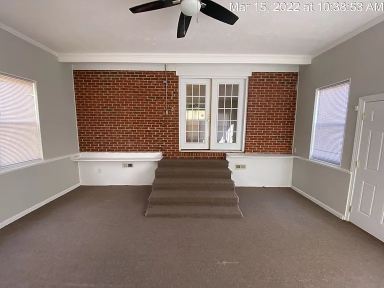144 S Ingleside Dr — Photo 11