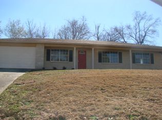 2139 Crestwood Dr, Picayune, MS 39466