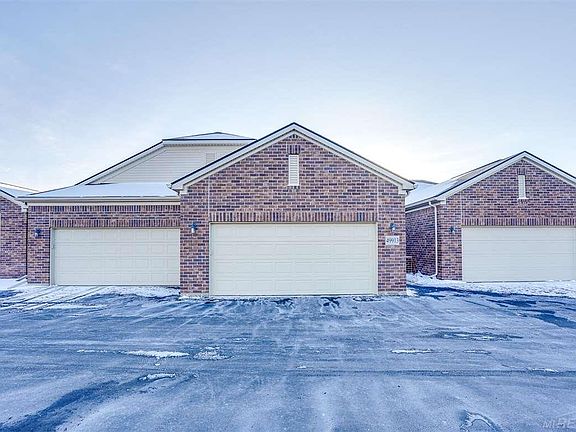 3rd image of 49913 Walter Ct