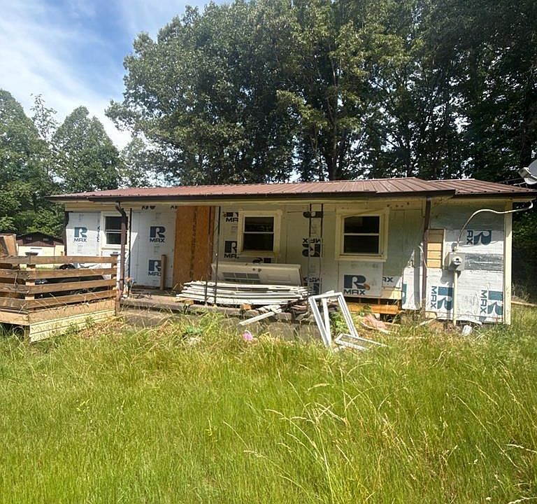 1st image of 322 Smith Rd