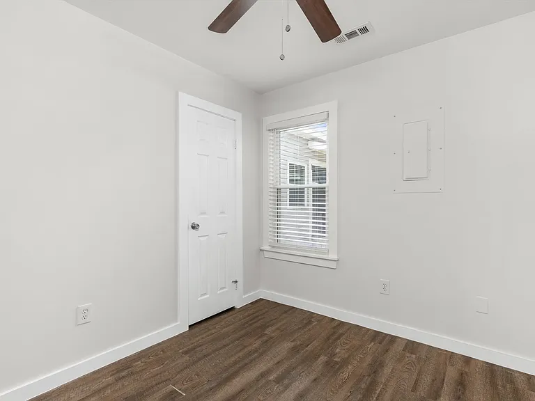 1465 Woodbridge Trl — Photo 19