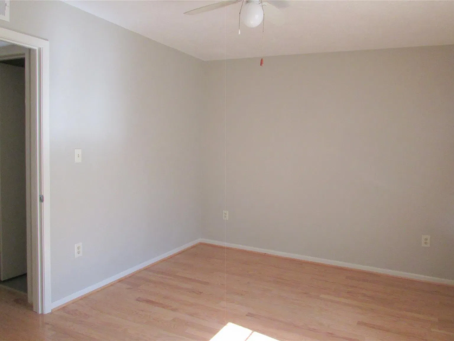 1 bed, 1.0 bath, 646 sqft, $895 — Photo 3