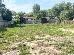 2121 95th St, North Battleford, SK S9A3G2