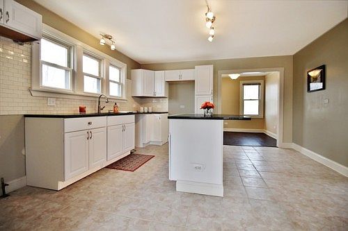 5th image of 112 E Willow Dr