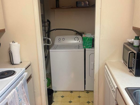 435 Haltiwanger Rd APT 21, Greenwood, SC 29649