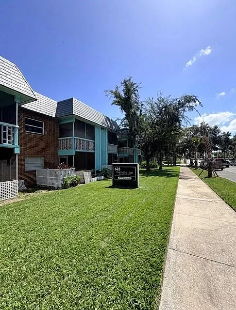 1 bed, 1.0 bath, 1000 sqft, $1,350 — Photo 1