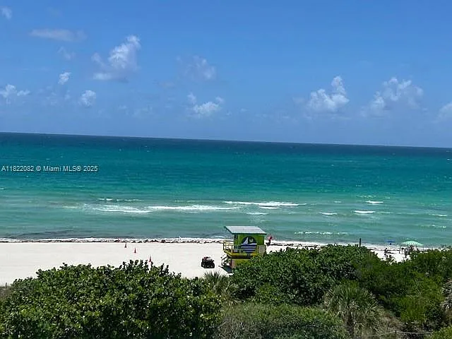 5555 Collins Ave #6L — Photo 8