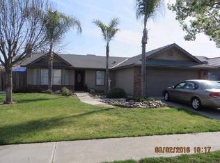 1270 Pine Dr, Lemoore, CA 93245