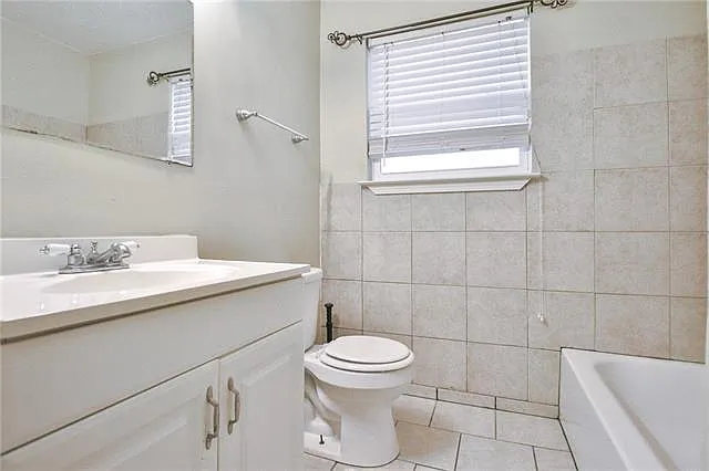 4643 Camelot Dr — Photo 10