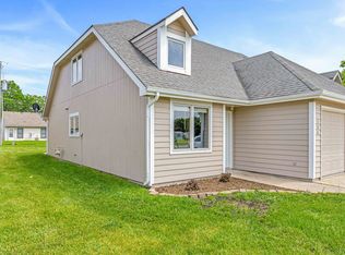 306 Eisenhower St, Baldwin City, KS 66006