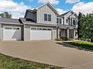 1266 Eagle Pl, Iowa City, IA 52246