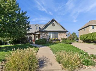 15809 Maple Dr, Urbandale, IA 50323