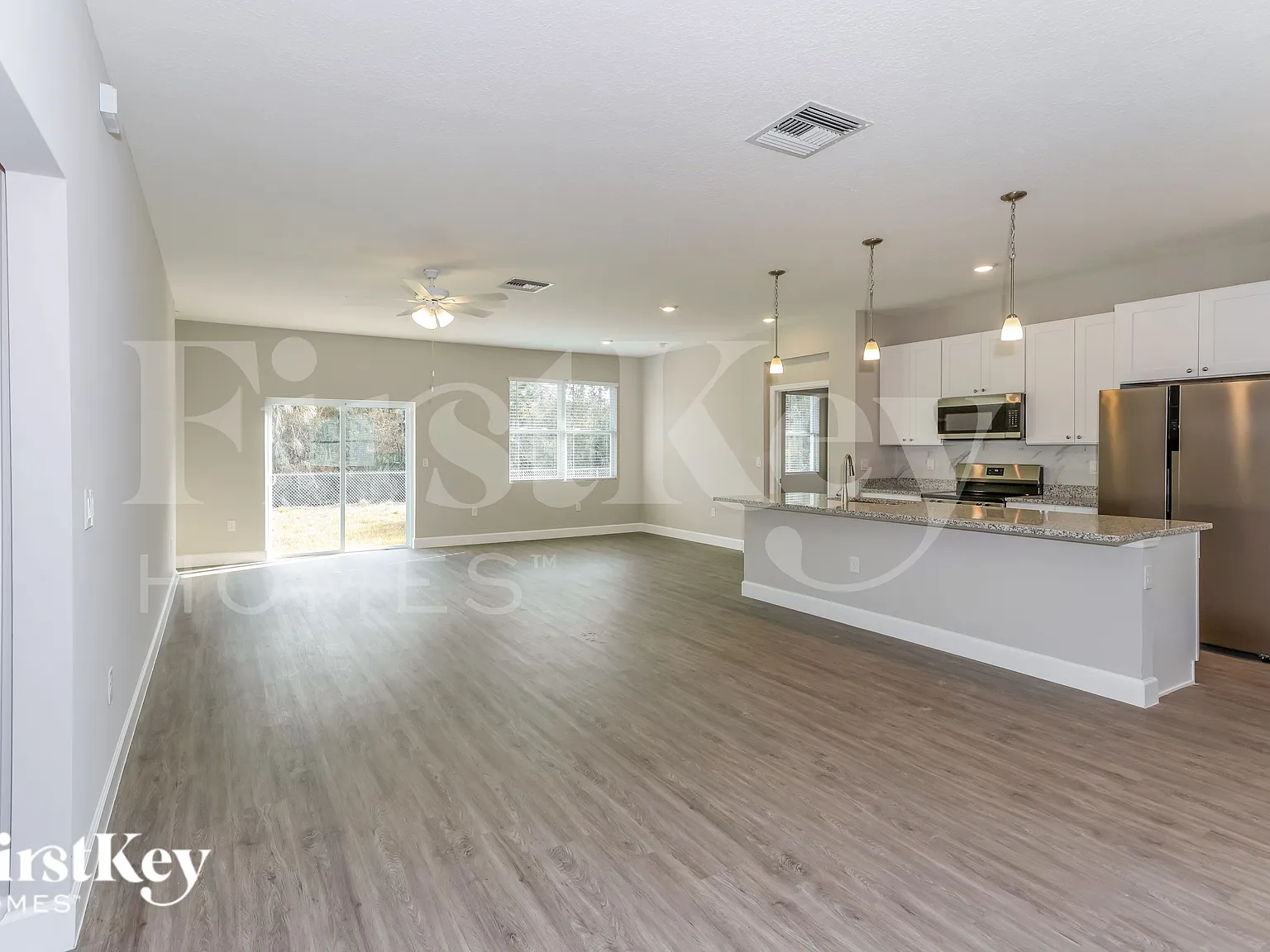 4 bed, 2.0 bath, 1750 sqft, $2,065 — Photo 2