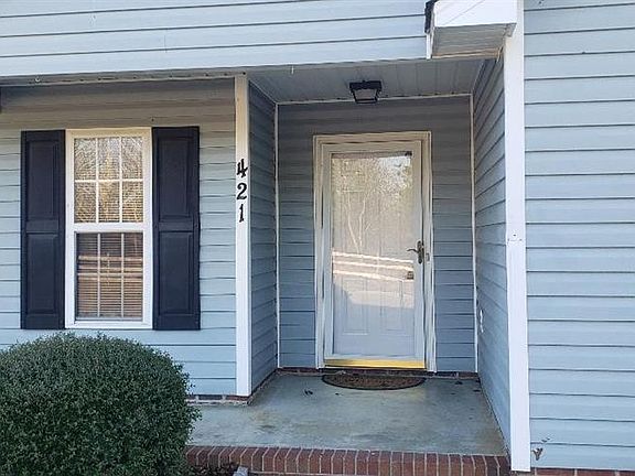 3rd image of 421 Northwoods Dr
