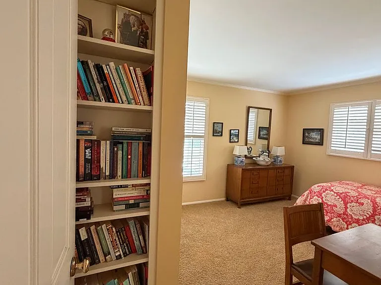 36 Augusta Ln — Photo 12
