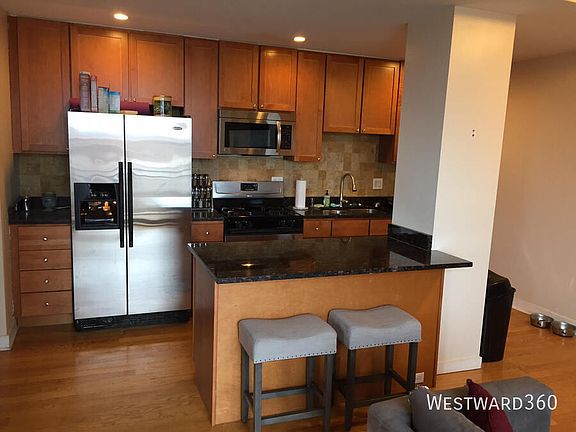 5th image of 811 W Eastwood Ave APT 303