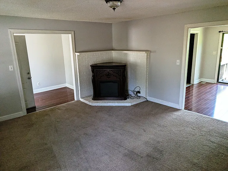 1601 Dartmore Dr N — Photo 12