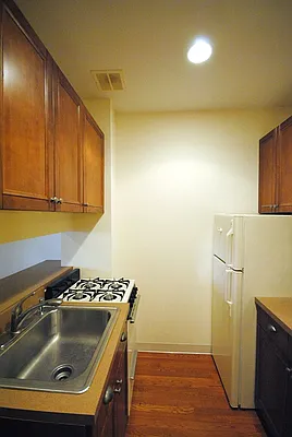 Rented by Bold New York | media 32