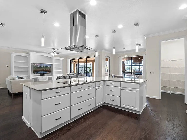 3807 Shoreside Dr — Photo 21