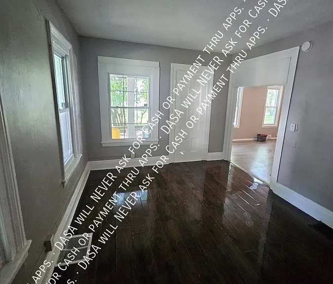 19 Rainier St #FRONT — Photo 3