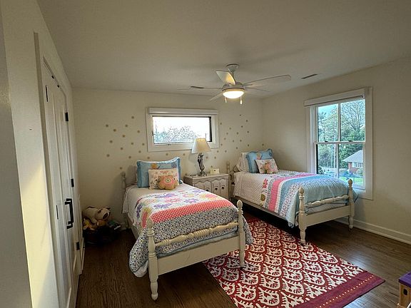 3rd image of 7108 Cresthill Dr