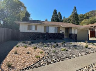 15 Griggs Ln, Napa, CA 94558