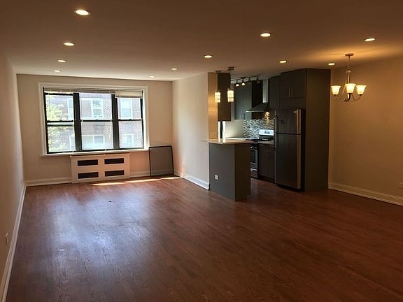 2nd image of 530 W 236th St APT 5K