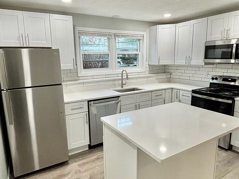 335 Plantation St #1-R — Photo 1