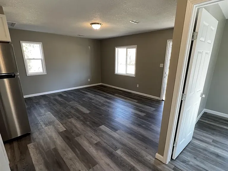 2413 SW Edgewater Ter — Photo 17