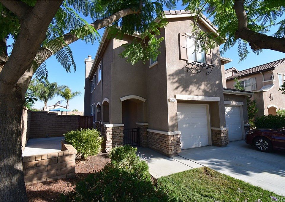 1st image of 12954 Cobblestone Ln