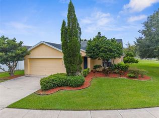 6338 Twin Bridges Dr, Zephyrhills, FL 33541