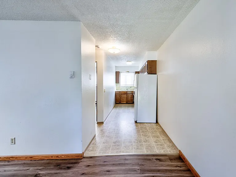 420 S Asbury St — Photo 5