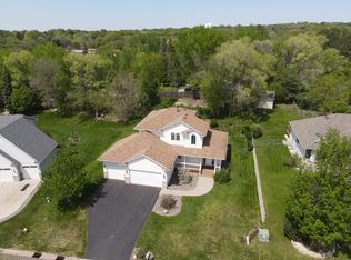 2321 Mamie Ave E, Maplewood, MN 55119