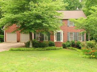 585 Leah Dr, Powder Springs, GA 30127