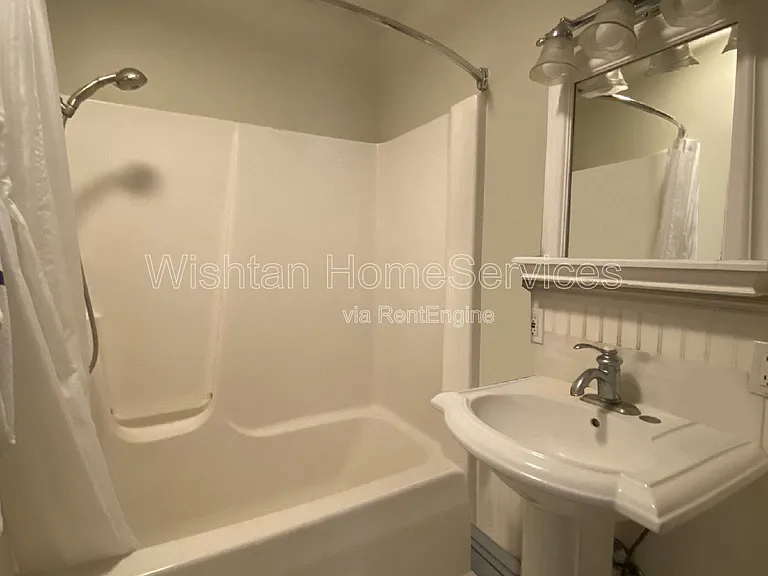 538 N Randolph St #6 — Photo 3