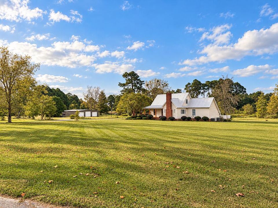 1st image of 7 Red Oak Rd