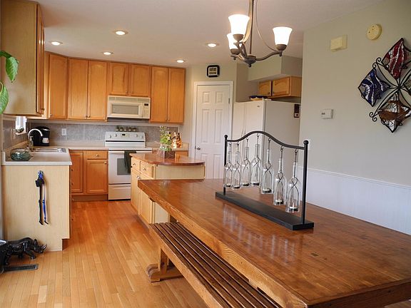 4th image of 1468 Sequoia Dr