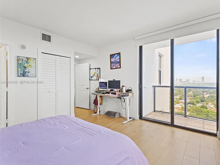 2301 SW 27th Ave #1501 — Photo 18