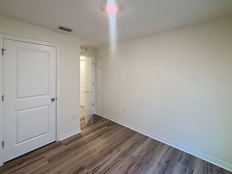 1906 Blue Stream St — Photo 17