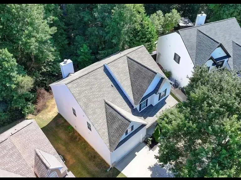 2749 Suttonwood Way — Photo 1