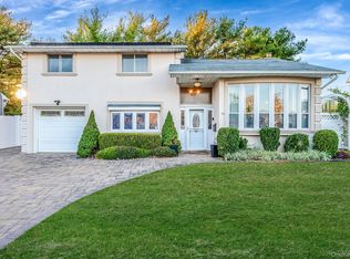 287 Clearmeadow Dr, East Meadow, NY 11554