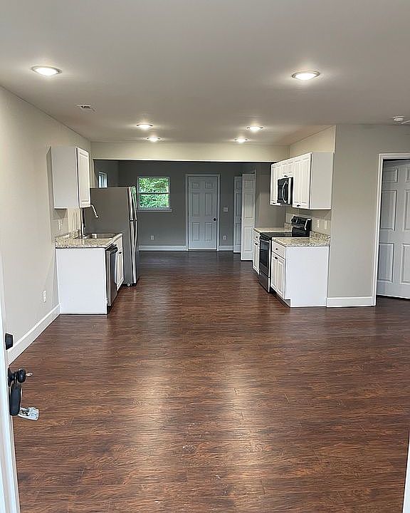 1st image of 607 Flegal Ave