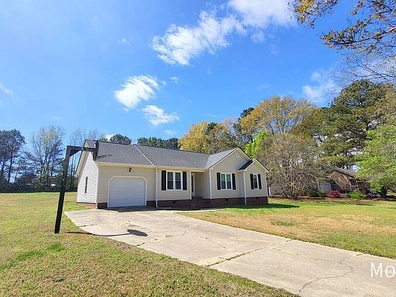 3rd image of 112 Stonehenge Dr