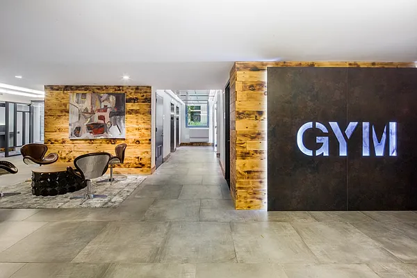 Rented by Greystar | media 6